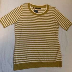 Brand New, short sleeve Manguun women’s T-shirt